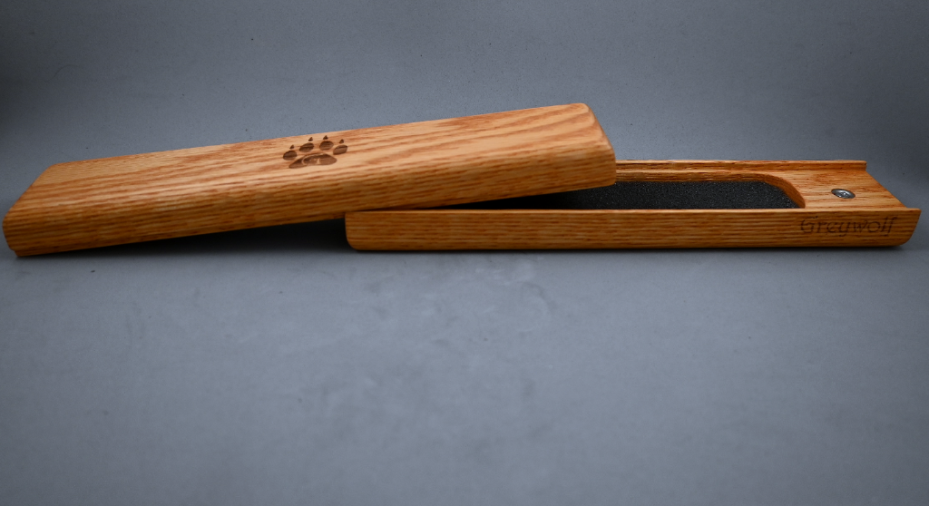 Dice Capsule - Red Oak