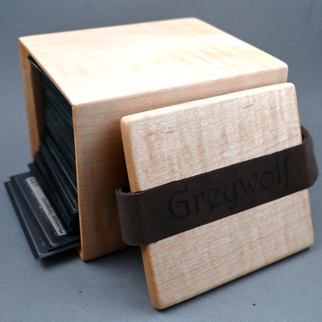 Deckbox - Figured Maple